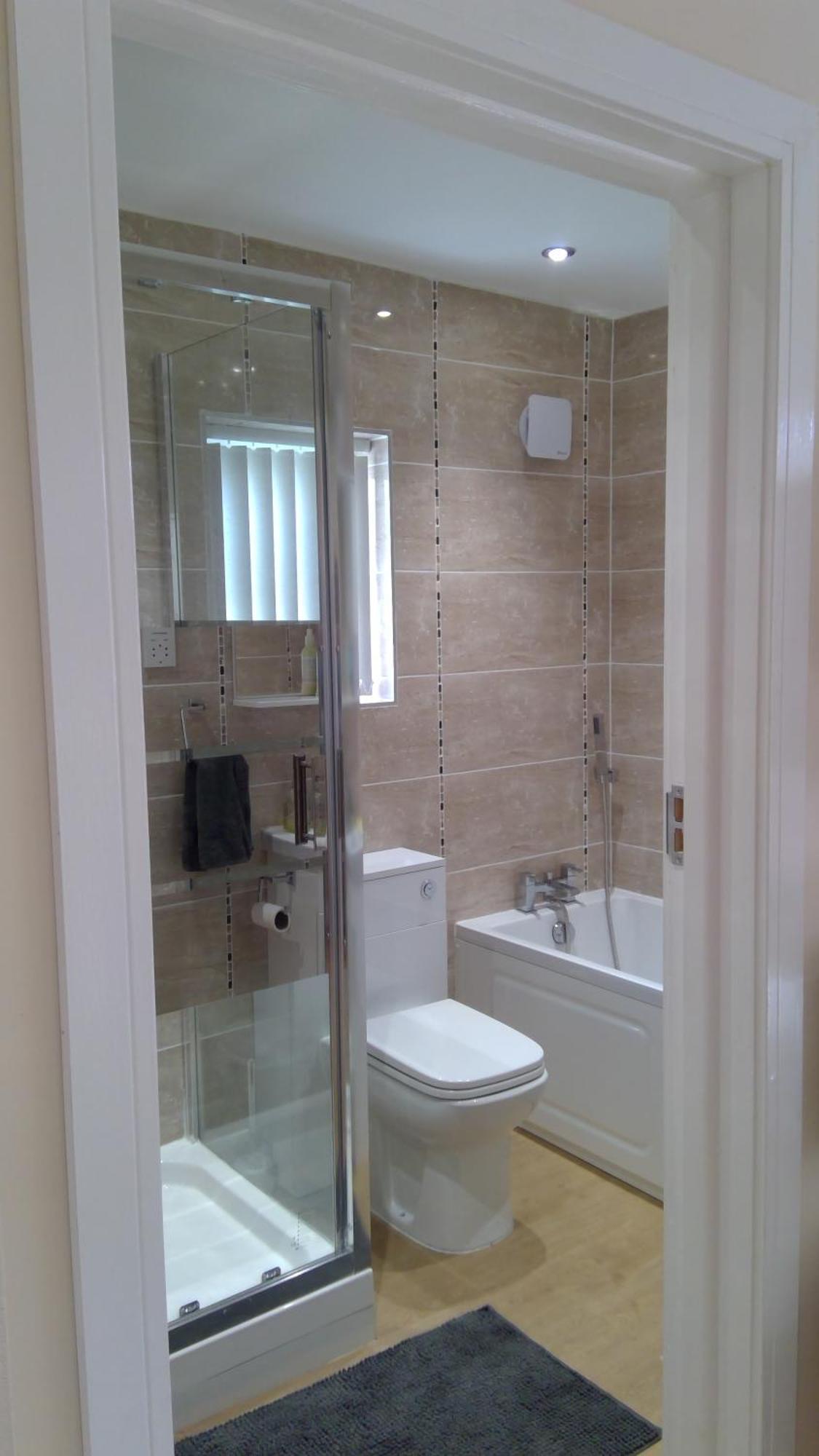 Luxury London Ensuite Double Room, Park Free, Tram-Train! Митчам Экстерьер фото